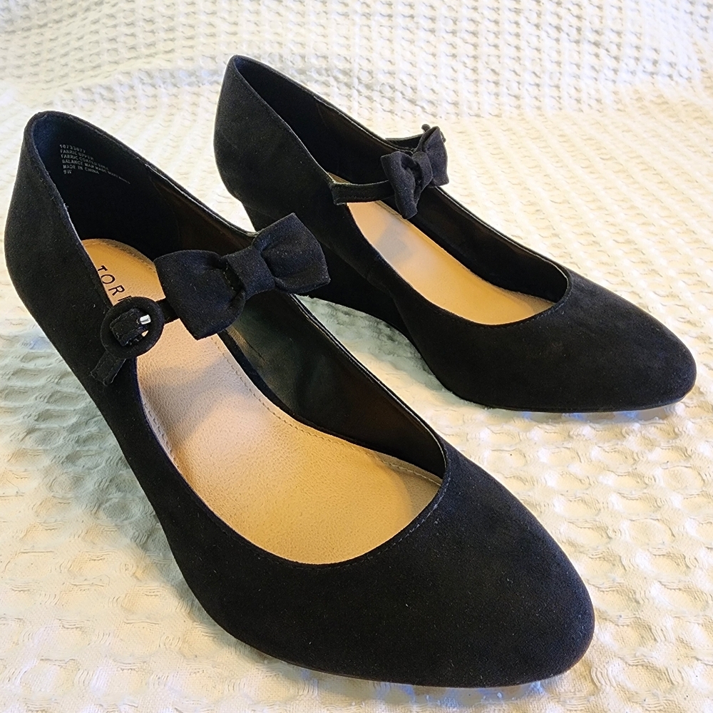 Torrid Mary Jane Wedges - 9 wide Black Suede with Bow